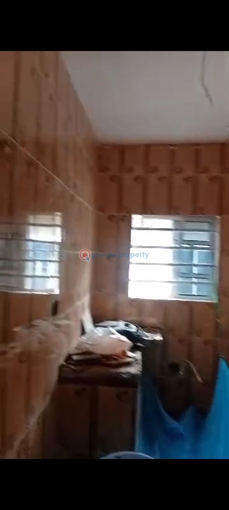 1 bedroom Mini Flat For Rent Onigbongbo Mende Maryland Lagos - 4