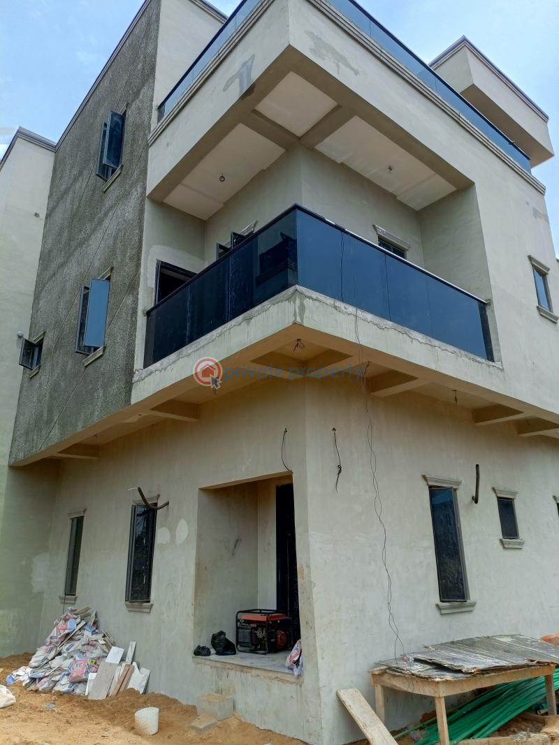 A mini estate with 4 units of newly built 5bedroom duplexes - 4 5 bedroom Detached Duplex For Sale Apple Estate Apple Junction Amuwo Odofin Lagos - 4
