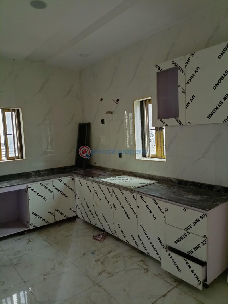 A mini estate with 8 units of newly built 5bedroom duplexes on 3floors - 14 5 bedroom Detached Duplex For Sale Golden Estate, Off Apple Junction Apple Junction Amuwo Odofin Lagos - 14