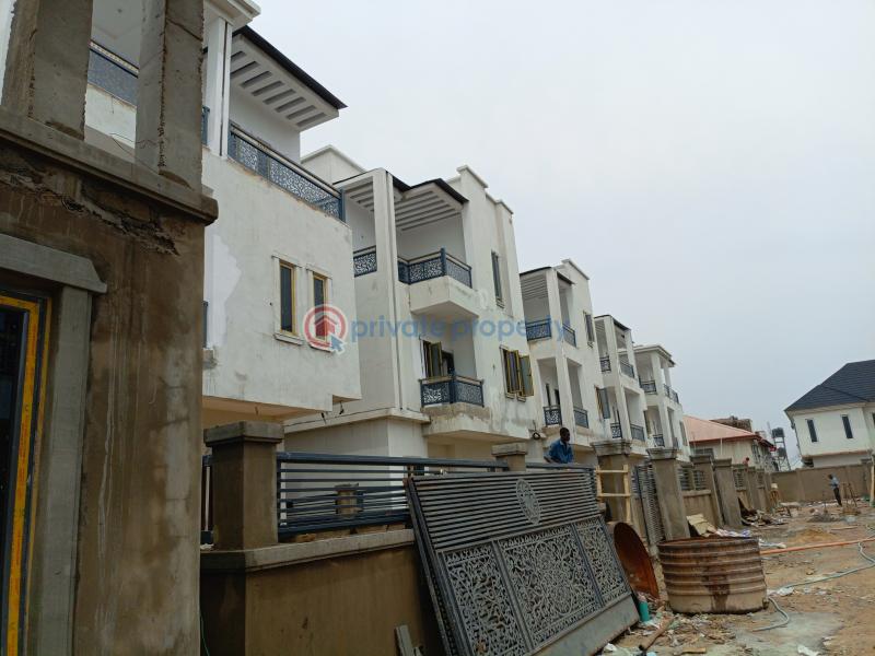 A mini estate with 8 units of newly built 5bedroom duplexes on 3floors - 1 5 bedroom Detached Duplex For Sale Golden Estate, Off Apple Junction Apple Junction Amuwo Odofin Lagos - 1