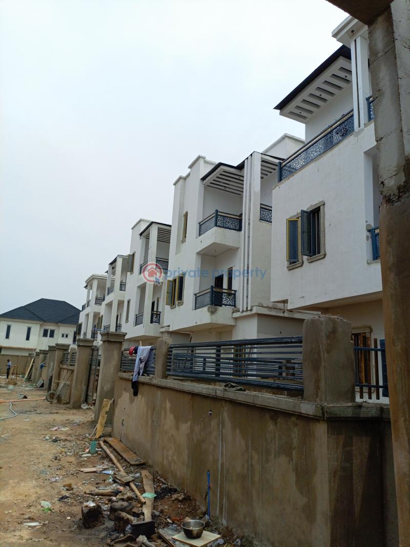 A mini estate with 8 units of newly built 5bedroom duplexes on 3floors - 21 5 bedroom Detached Duplex For Sale Golden Estate, Off Apple Junction Apple Junction Amuwo Odofin Lagos - 21
