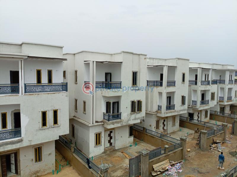 A mini estate with 8 units of newly built 5bedroom duplexes on 3floors - 17 5 bedroom Detached Duplex For Sale Golden Estate, Off Apple Junction Apple Junction Amuwo Odofin Lagos - 17