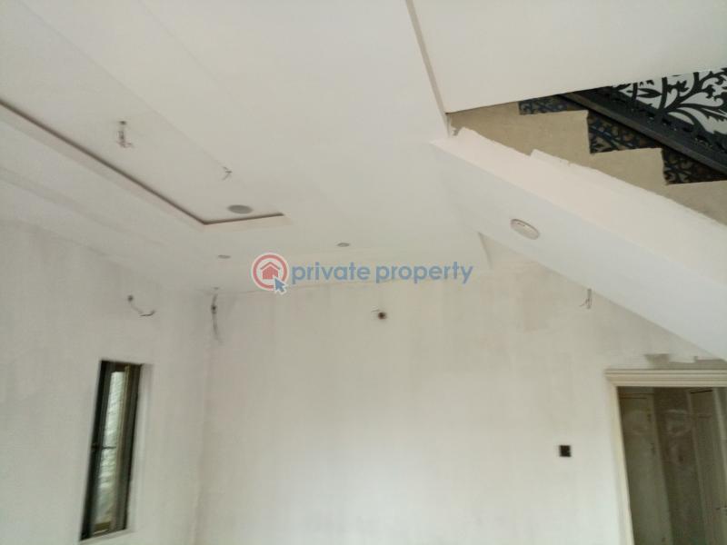 A mini estate with 8 units of newly built 5bedroom duplexes on 3floors - 16 5 bedroom Detached Duplex For Sale Golden Estate, Off Apple Junction Apple Junction Amuwo Odofin Lagos - 16