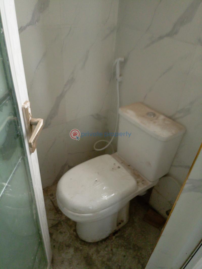 A mini estate with 8 units of newly built 5bedroom duplexes on 3floors - 17 5 bedroom Detached Duplex For Sale Golden Estate, Off Apple Junction Apple Junction Amuwo Odofin Lagos - 17