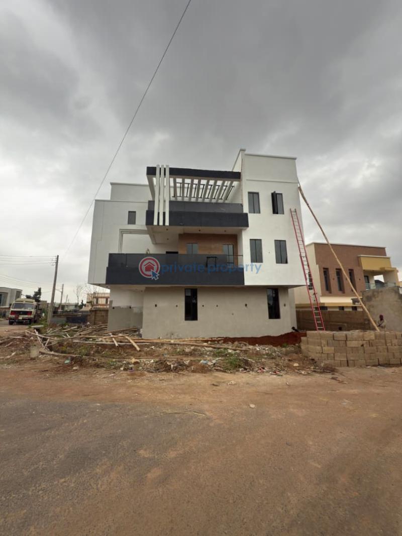 5 bedroom Detached Duplex For Sale Carlton Gate Estate Akobo Ibadan Oyo - 1