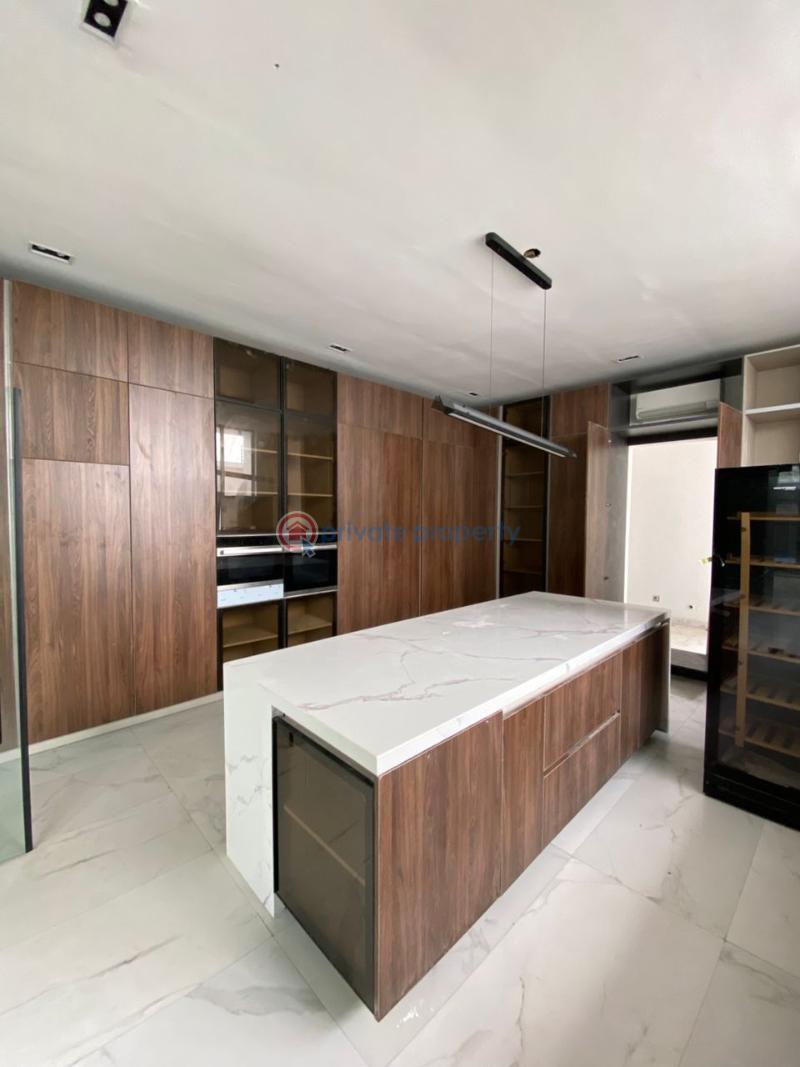 5 bedroom Detached Duplex For Sale Osapa Lekki Lagos - 3
