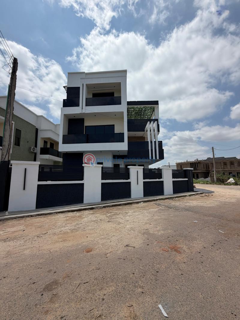 House For Sale Carlton Gate Estate Ibadan Oyo - 15
