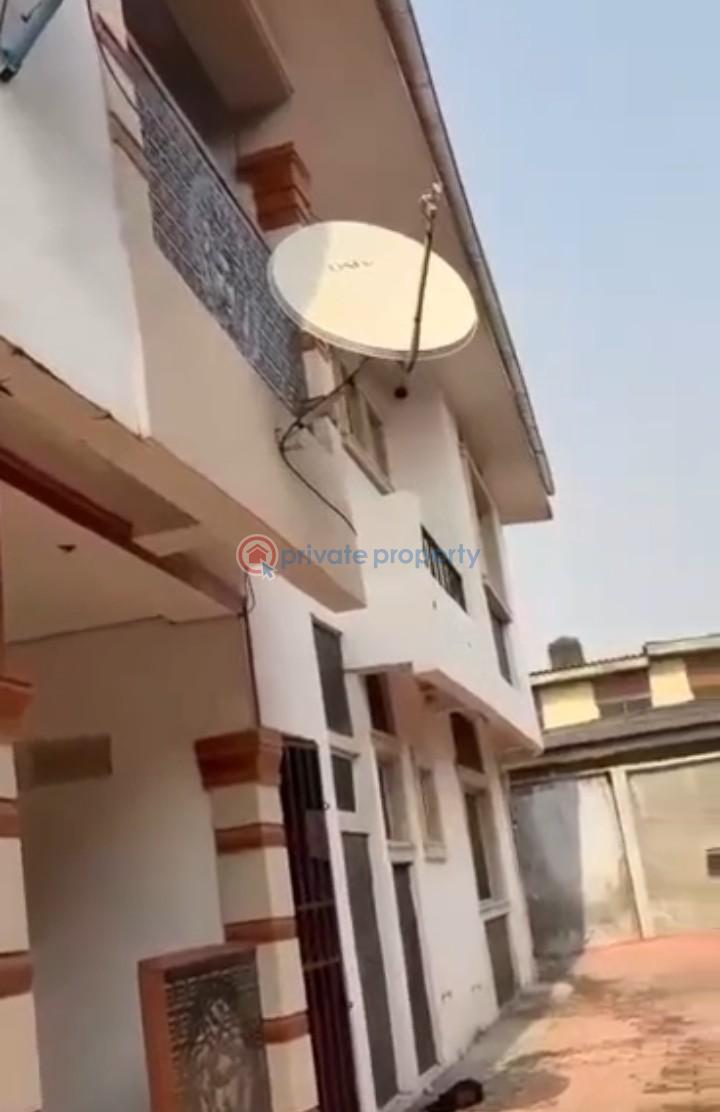 7 bedroom Flat & Apartment For Sale Ijaye Ojokoro Ifako-Ijaiye Lagos - 4