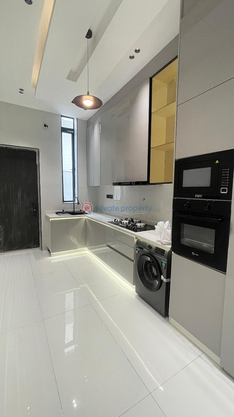 5 bedroom Detached Duplex For Sale Chevron Drive Lekki Lagos - 9