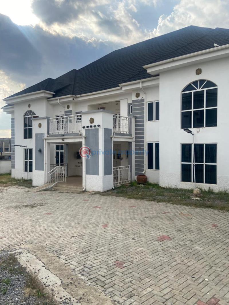 Detached Duplex For Sale Guzape Abuja Phase 1  - 12
