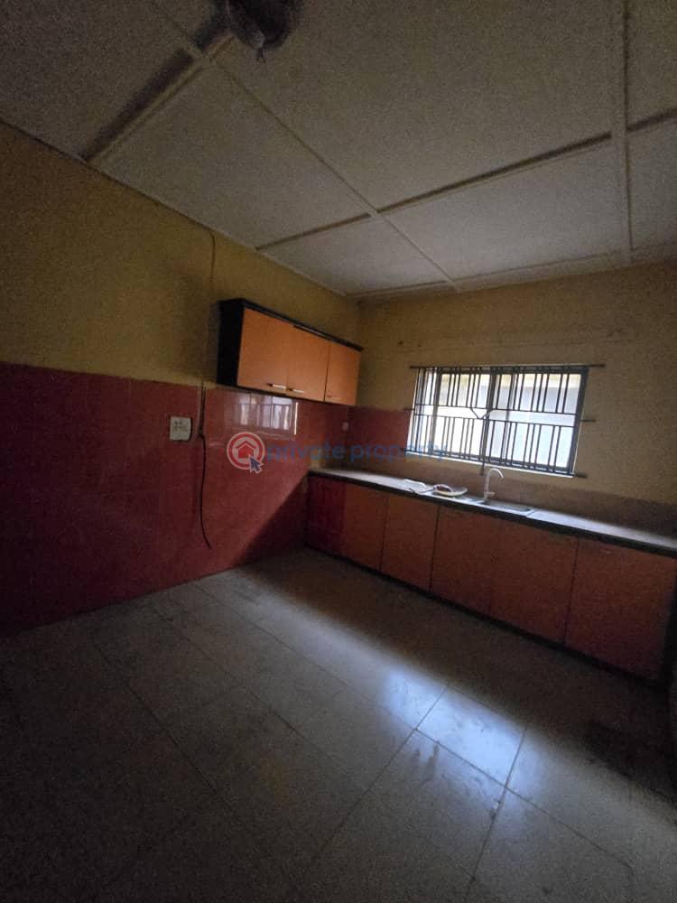 3 bedroom House For Rent Omole Phase 2 Ojodu Lagos - 5