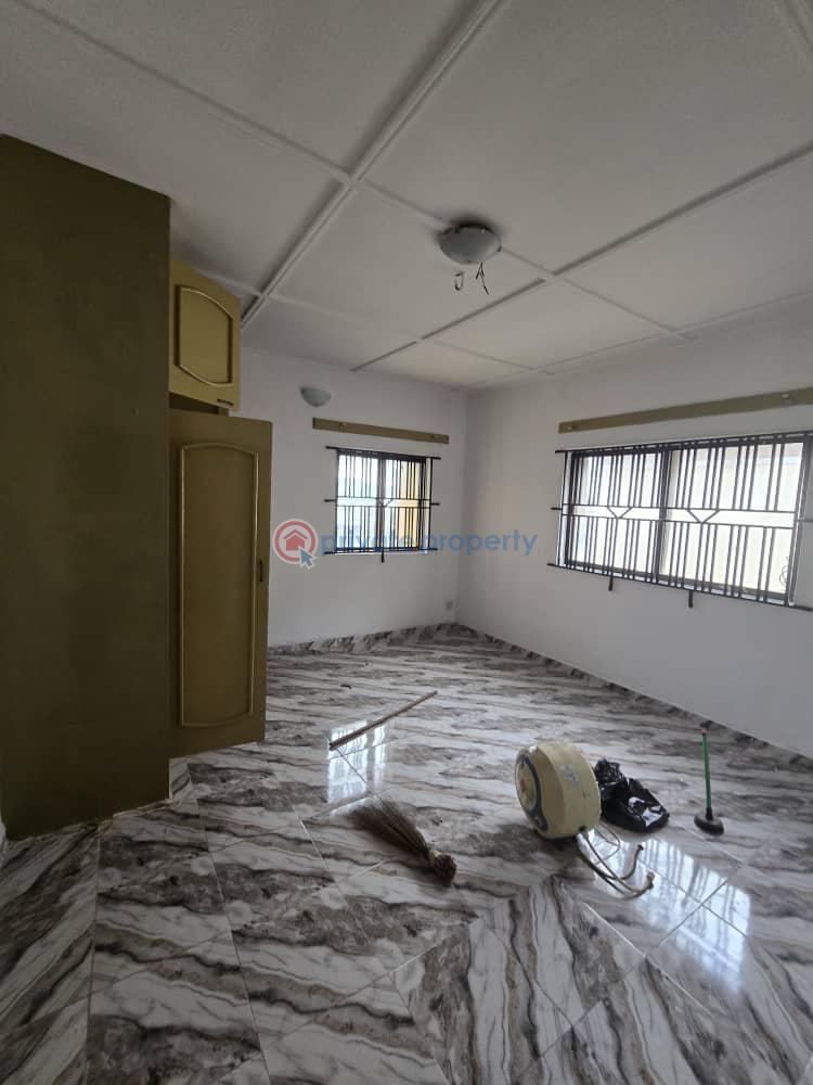 3 bedroom House For Rent Omole Phase 2 Ojodu Lagos - 4