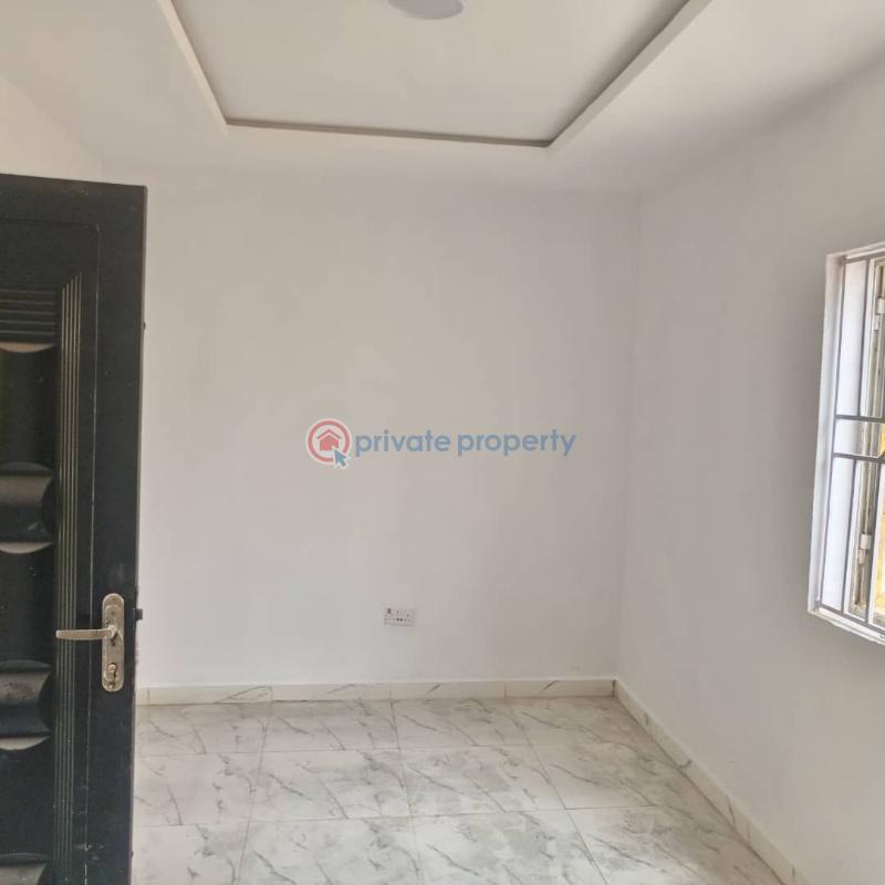 Block Of Flats For Rent Behind General Supermarket Ashipa 5min Drive Away From Tipper Garage Akala Express Ibadan Oyo - 12