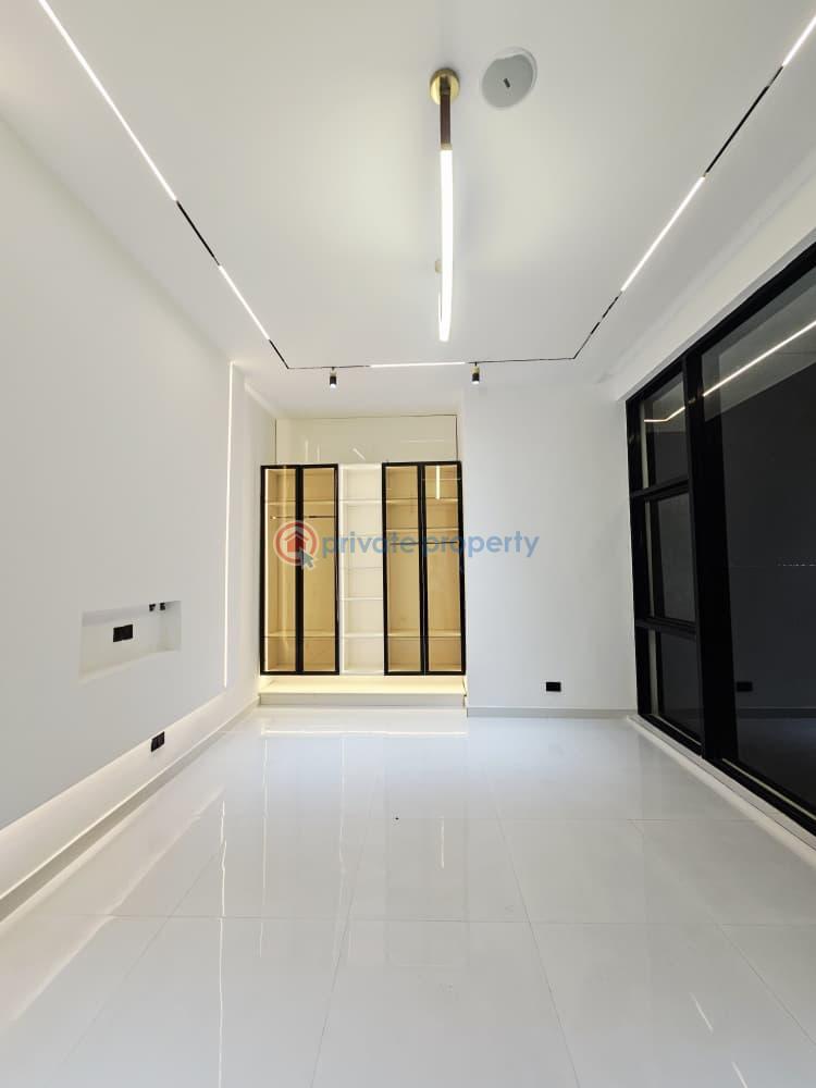 5 bedroom Detached Duplex For Sale Osapa Lekki Lagos - 39
