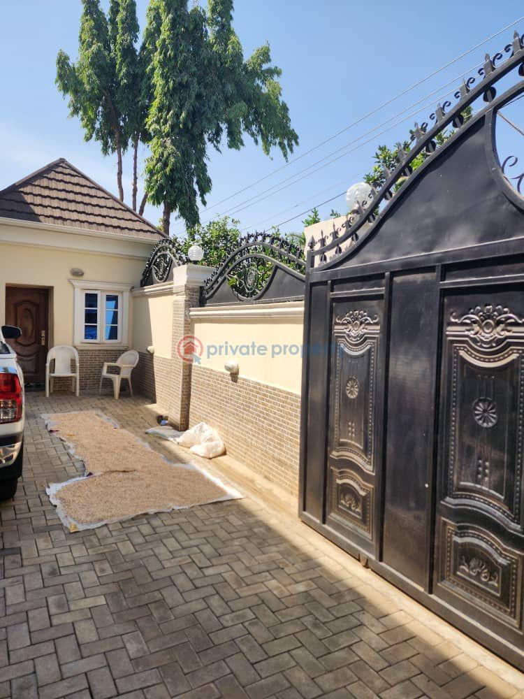 6 bedroom Detached Duplex For Sale Gwarimpa Abuja Phase 3  - 2