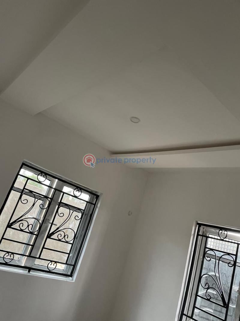 2 bedroom Block Of Flats For Rent Alaaka Vista Estate Elebu, Akala Express Ibadan Oyo - 4