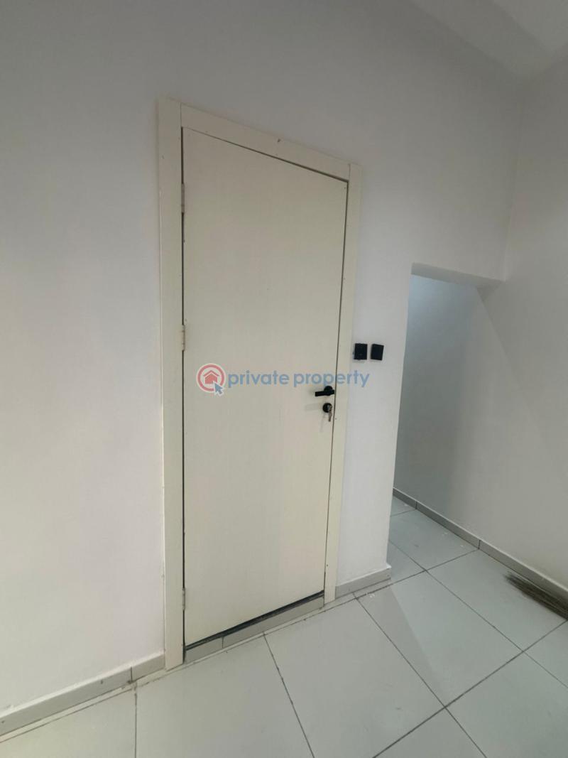 House For Sale Ikolaba/arisekola Street, New Bodija Ibadan. Ibadan Oyo - 10