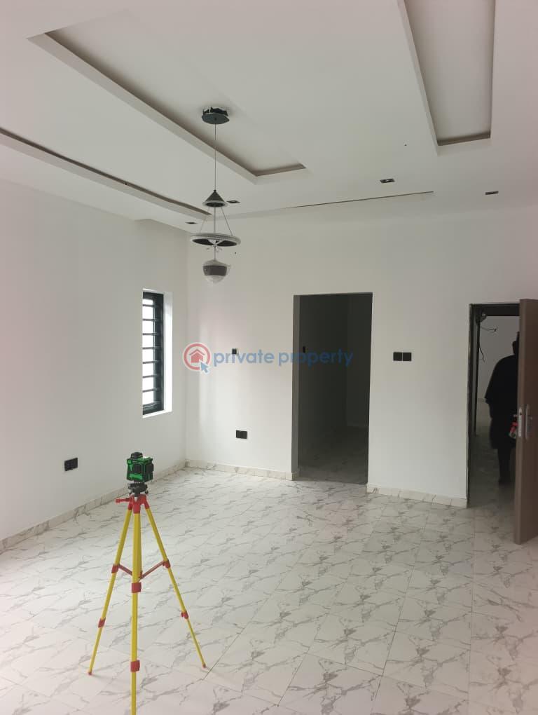 3 bedroom Detached Bungalow For Sale Temidire Est Eleyele Ibadan Oyo - 0