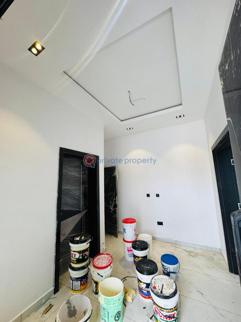 4 bedroom Detached Duplex For Sale Carlton Gate Estate Akobo Ibadan Oyo - 1