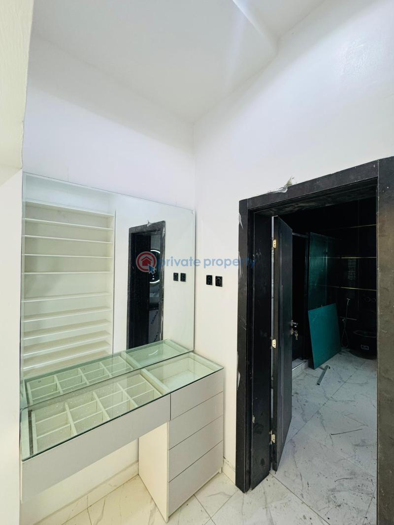 4 bedroom Detached Duplex For Sale Carlton Gate Estate Akobo Ibadan Oyo - 8