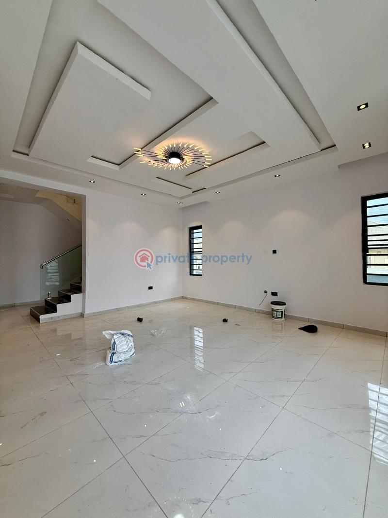 4 bedroom Detached Duplex For Sale Carlton Gate Estate Akobo Ibadan Oyo - 3