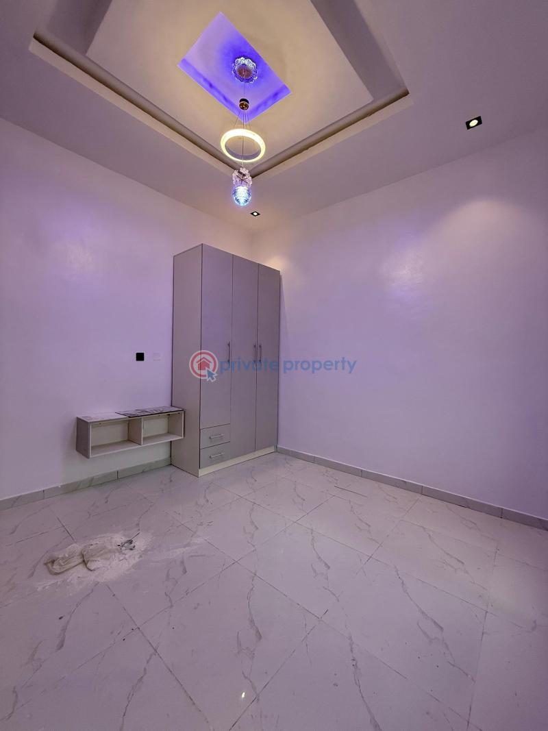 4 bedroom Detached Duplex For Sale Carlton Gate Estate Akobo Ibadan Oyo - 6