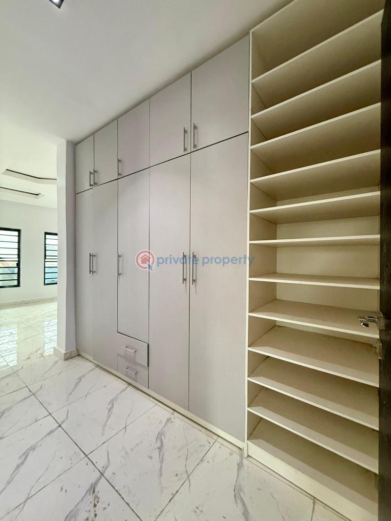 4 bedroom Detached Duplex For Sale Carlton Gate Estate Akobo Ibadan Oyo - 15