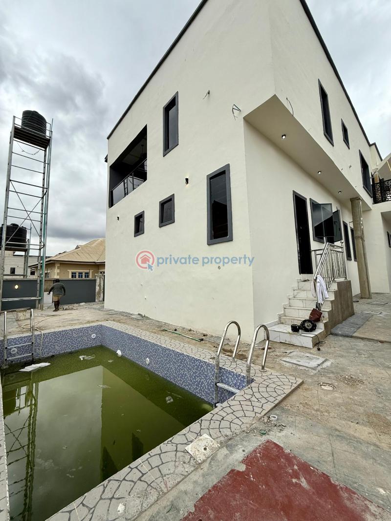 4 bedroom Detached Duplex For Sale Carlton Gate Estate Akobo Ibadan Oyo - 1