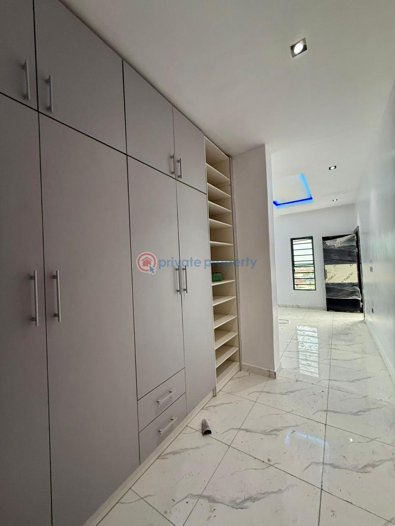 4 bedroom Detached Duplex For Sale Carlton Gate Estate Akobo Ibadan Oyo - 2