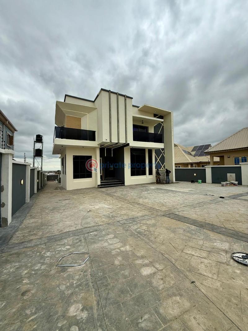4 bedroom Detached Duplex For Sale Carlton Gate Estate Akobo Ibadan Oyo - 12