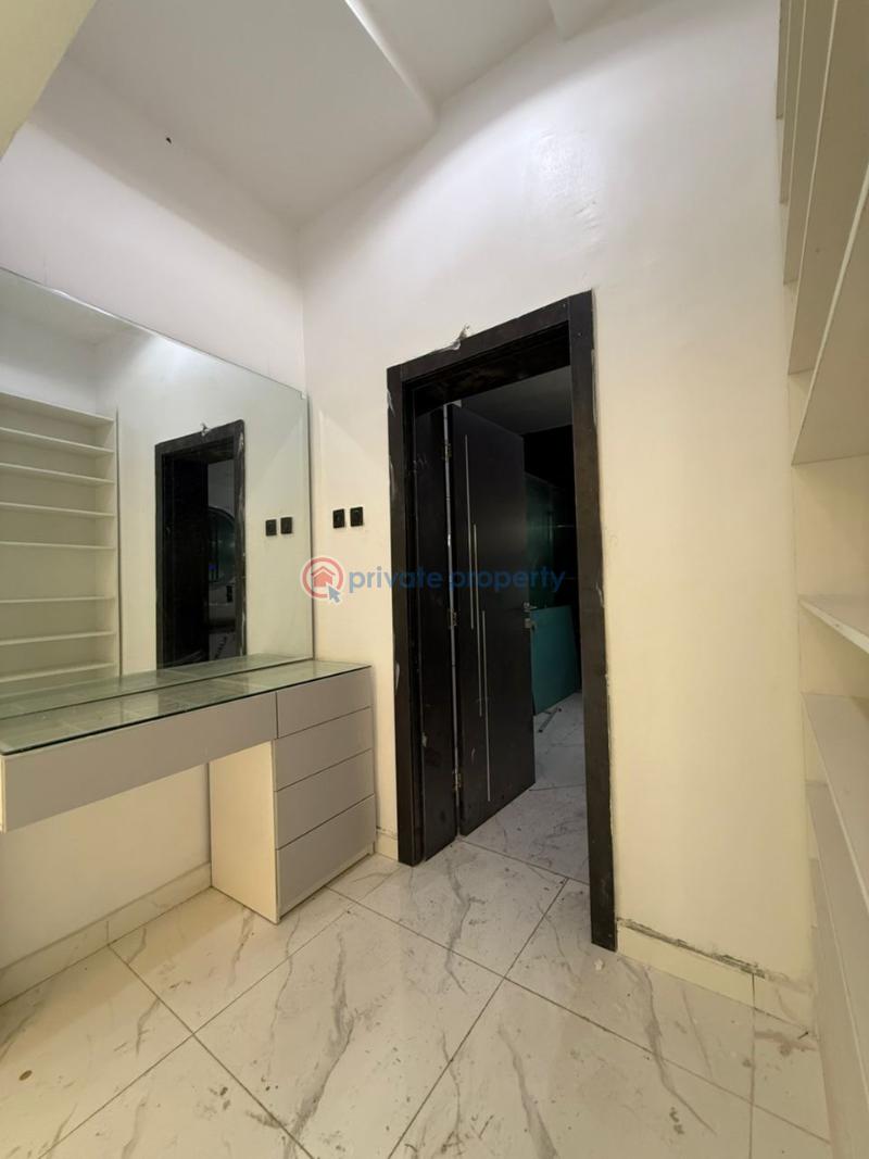 A newly built 4 bedroom detached duplex+bq - 11 4 bedroom Detached Duplex For Sale Carlton Estate Gate. Akobo Akobo Ibadan Oyo - 11