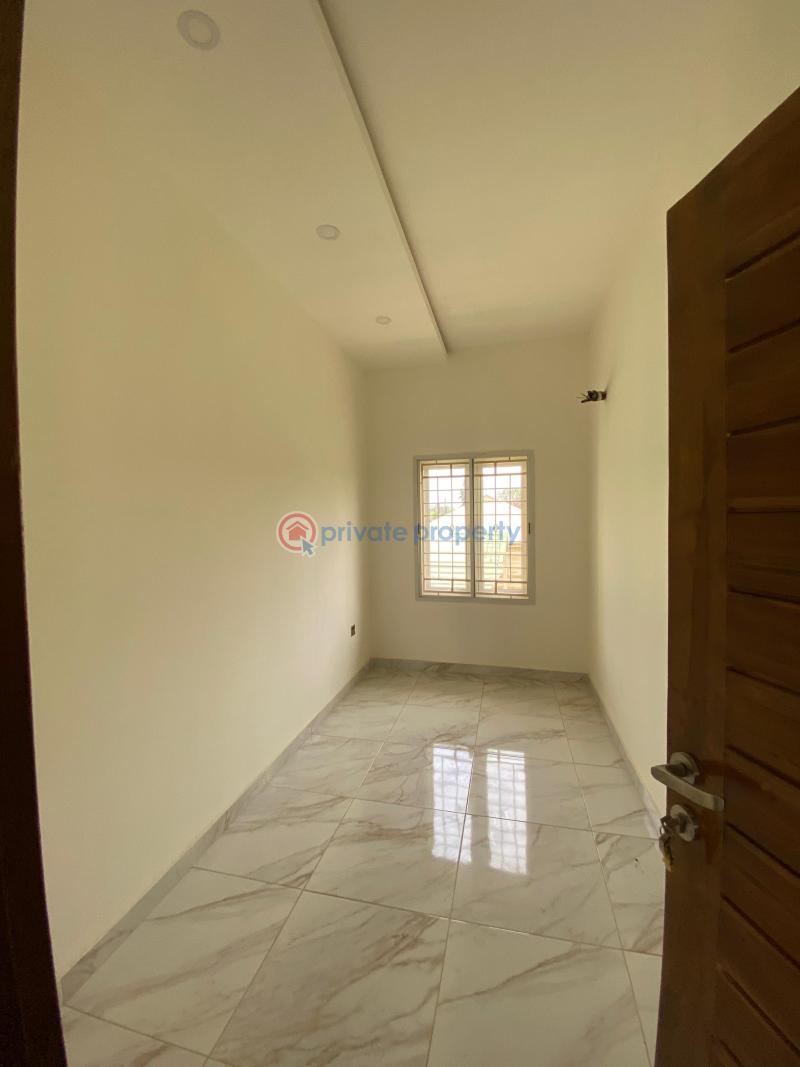 House For Sale Shalom Estate, Off Nihort, Jericho Extension, Ibadan Ibadan Oyo - 18