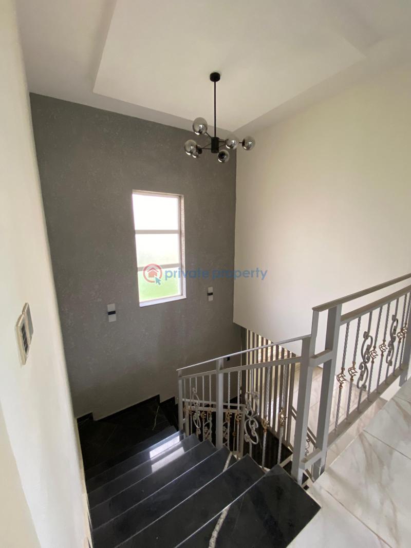 House For Sale Shalom Estate, Off Nihort, Jericho Extension, Ibadan Ibadan Oyo - 13