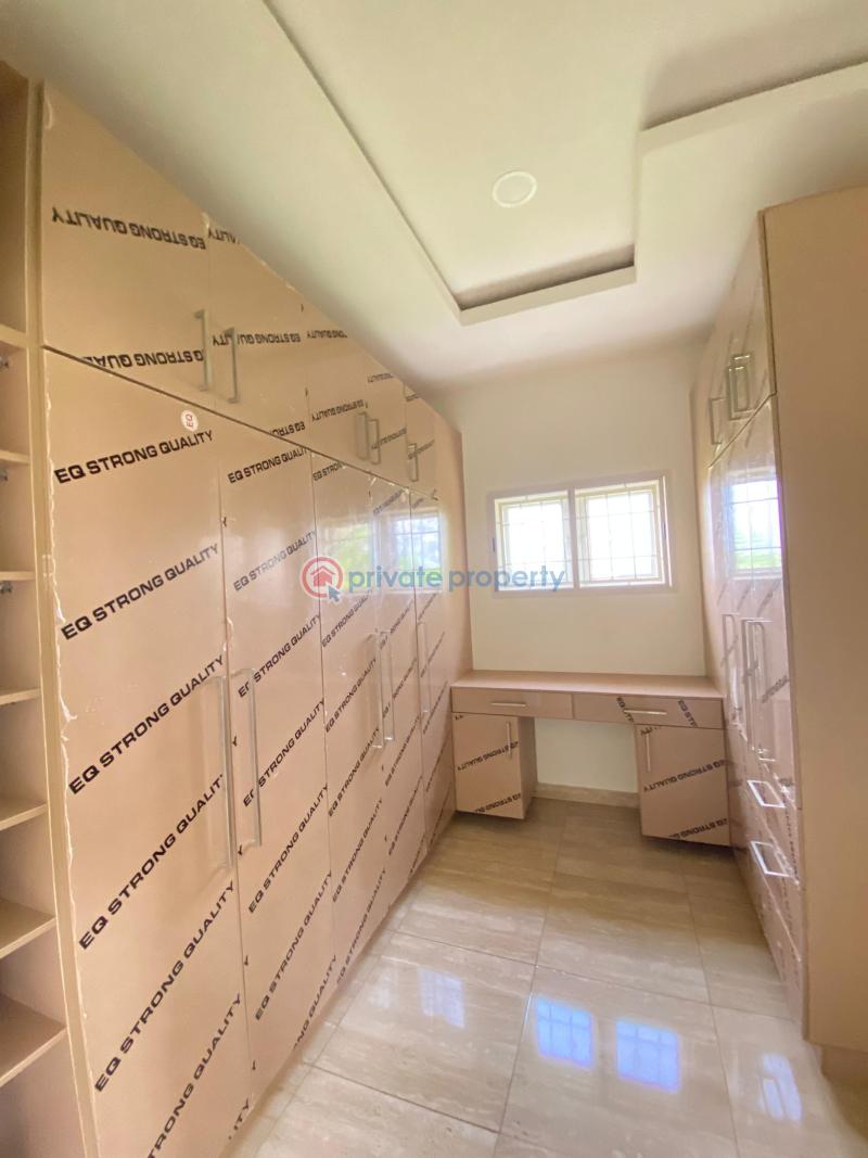 House For Sale Shalom Estate, Off Nihort, Jericho Extension, Ibadan Ibadan Oyo - 16