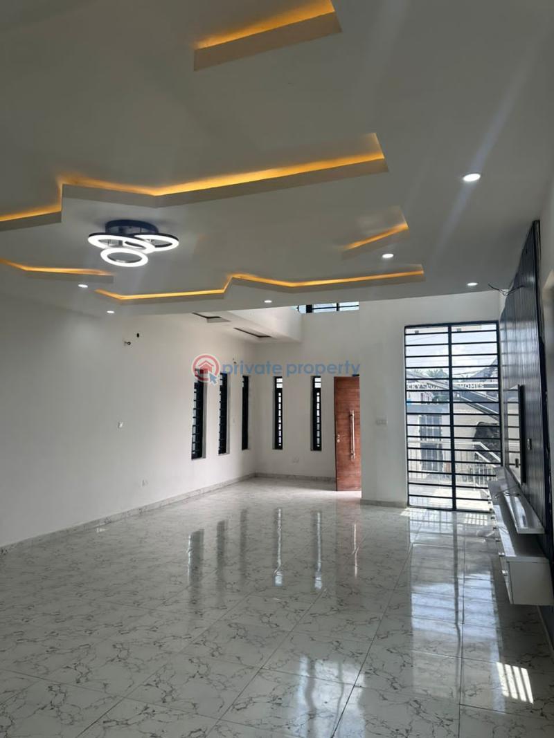 A newly built 4bedroom maisonette - 4 4 bedroom Maisonette For Sale Chevron Lekki Lagos Chevron Drive Lekki Lagos - 4