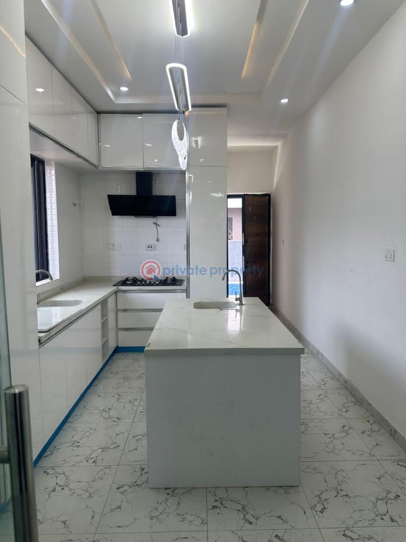 A newly built 4bedroom maisonette - 5 4 bedroom Maisonette For Sale Chevron Lekki Lagos Chevron Drive Lekki Lagos - 5