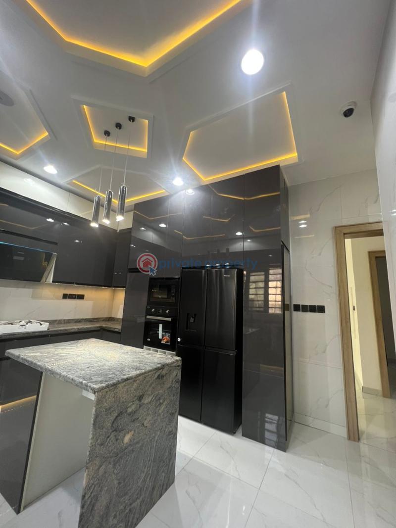 5 bedroom Maisonette For Sale Omole Phase 1 Ojodu Lagos - 1