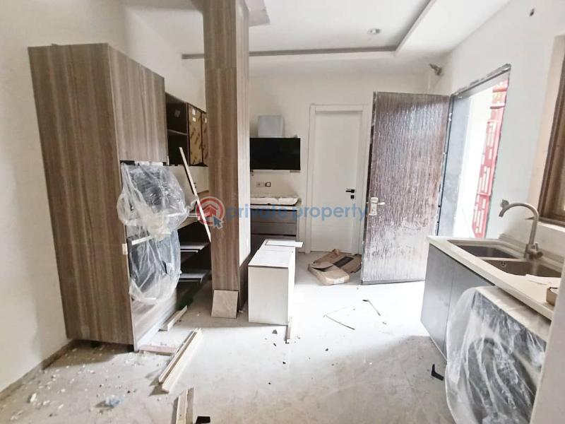 A newly built 5 bedroom semi detached duplex - 5 5 bedroom Detached Duplex For Sale Banana Island Ikoyi Lagos - 5