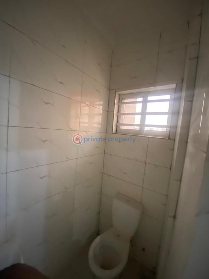 4 bedroom Block Of Flats For Rent Ogudu GRA Lagos - 11