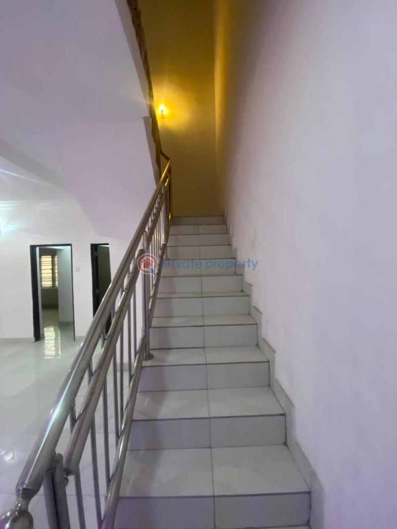 4 bedroom Block Of Flats For Rent Ogudu GRA Lagos - 6