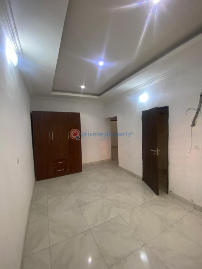4 bedroom Block Of Flats For Rent Ogudu GRA Lagos - 13