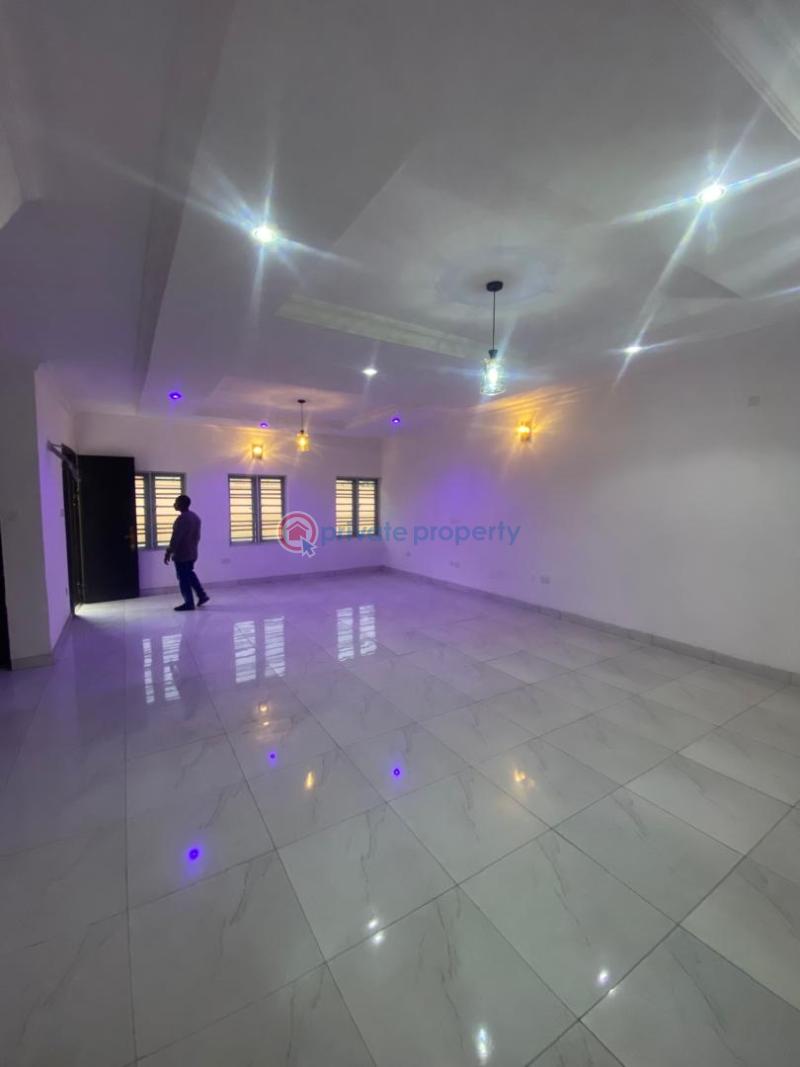 4 bedroom Block Of Flats For Rent Ogudu GRA Lagos - 2