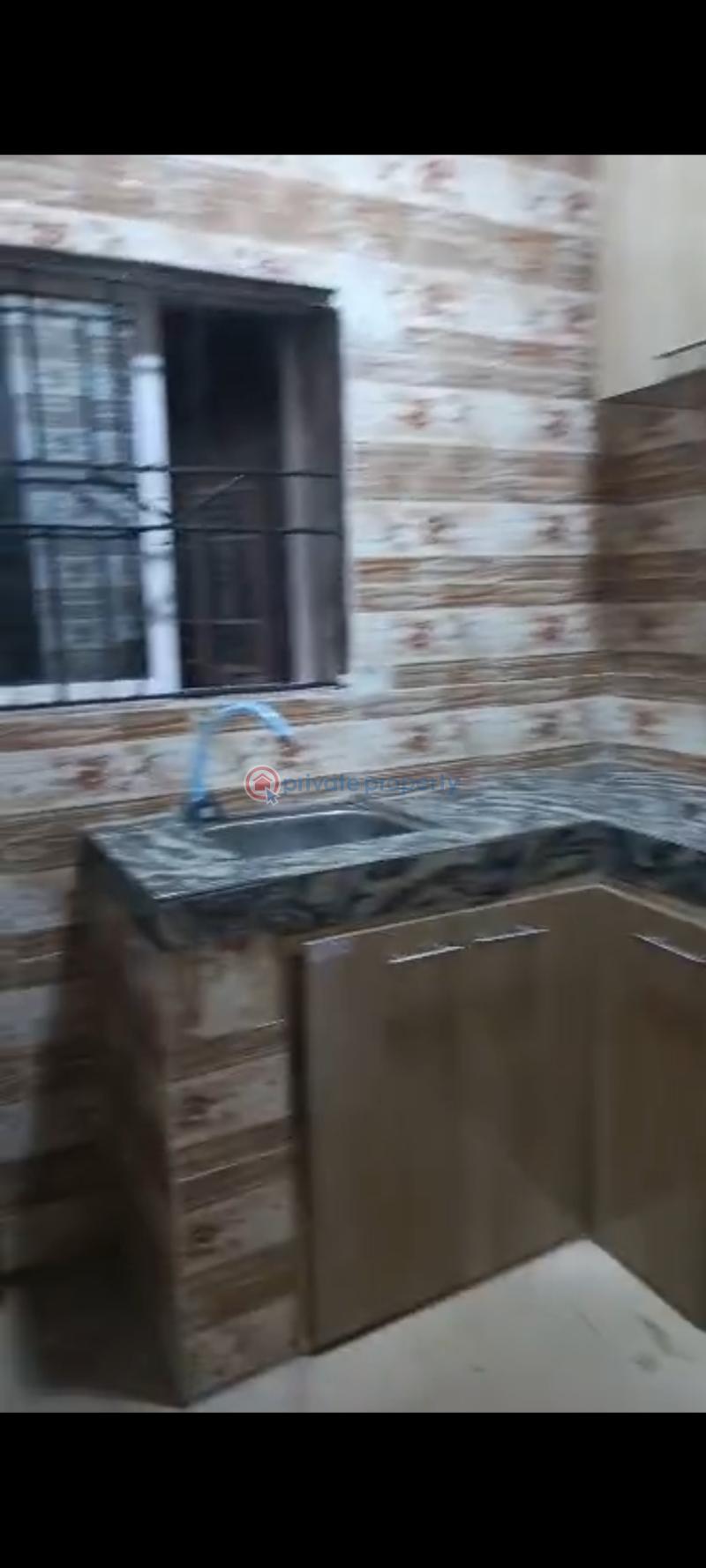 1 bedroom Mini Flat For Rent Ladylak Pedro Road Bariga Bariga Shomolu Lagos - 9