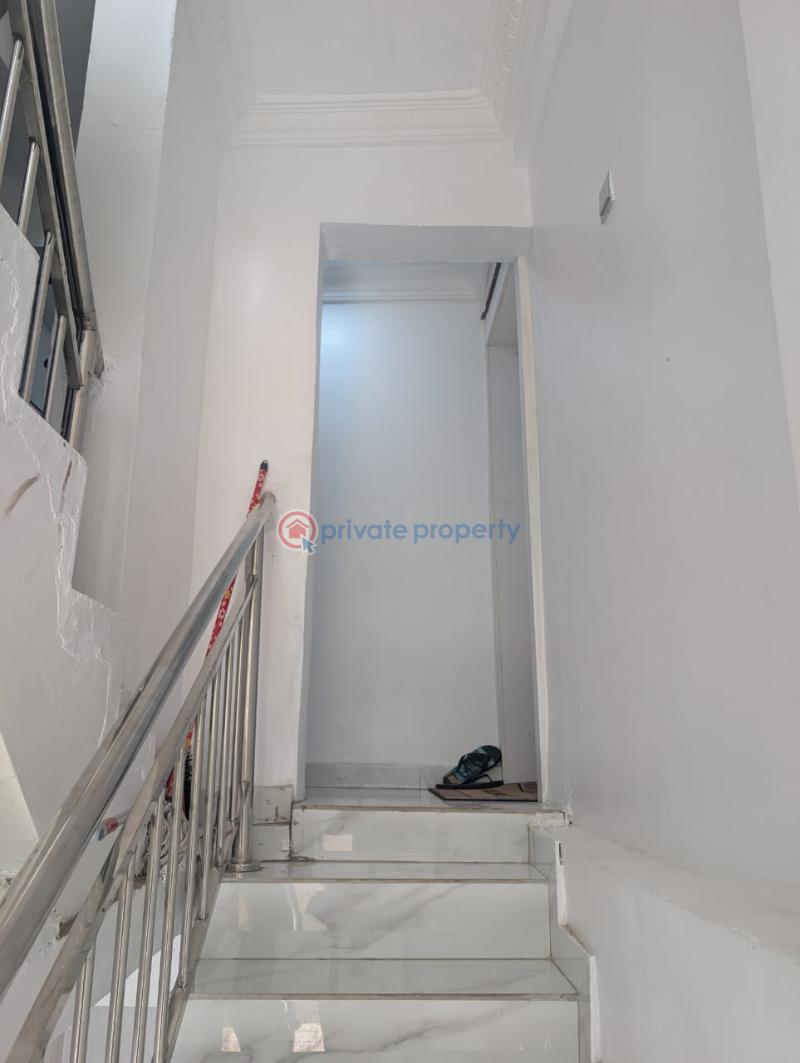 Flat & Apartment For Rent Grammar Last Bus Stop Molete Ibadan Area... Ibadan Oyo - 2
