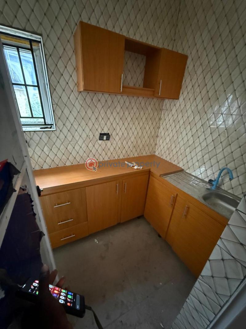 1 bedroom Block Of Flats For Rent Promiseland Elebu Akala Express Ibadan Oyo - 1