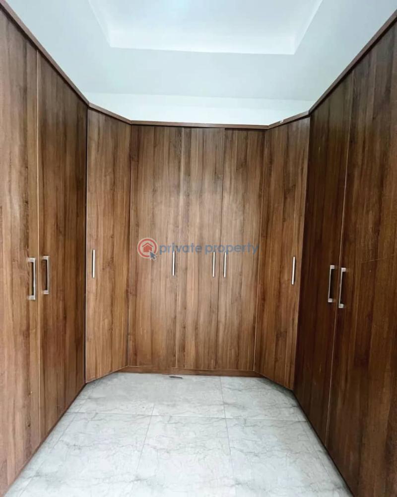 A newly renovated 5 bedroom semi detached house - 8 5 bedroom Semi detached Duplex For Rent Old Ikoyi Lagos - 8