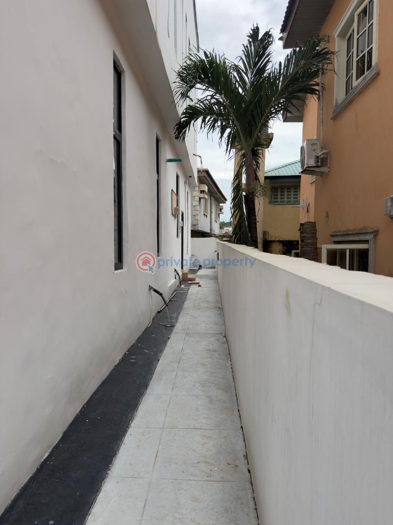 4 bedroom Semi detached Duplex For Sale Lbs Abraham Adesanya Ajah Lagos - 14