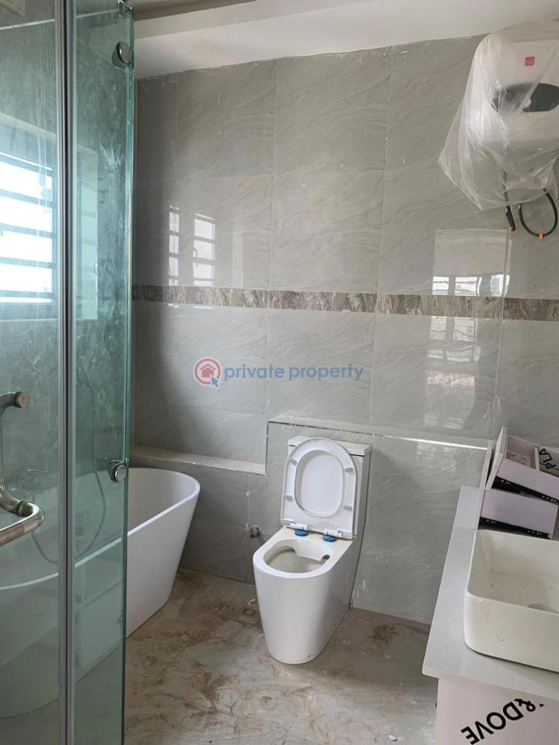 5 bedroom Detached Duplex For Sale Legacy Estate, Kolapo Ishola Gra Akobo Ibadan Oyo - 4