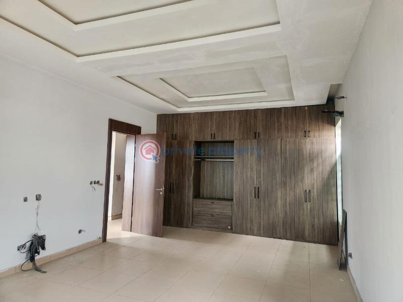 7 bedroom Detached Duplex For Sale Magodo Kosofe/Ikosi Lagos - 0