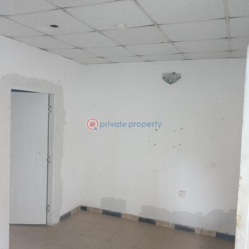 1 bedroom Mini Flat For Rent Lafiaji, Off Ochid Road, By Coastal Road, Close To Victoria Island Ikota Lekki Lagos - 2